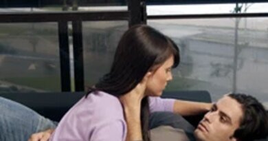 Aşk

Dikkat! Sevişemezsiniz... 
Özellikle başınız ağrıyorsa! 
14 yıl önce