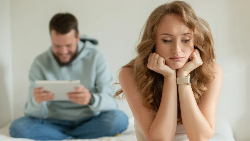 Bir 'Çocuk Adam' ile Birlikte Olduğunuzu Gösteren 12 Belirti