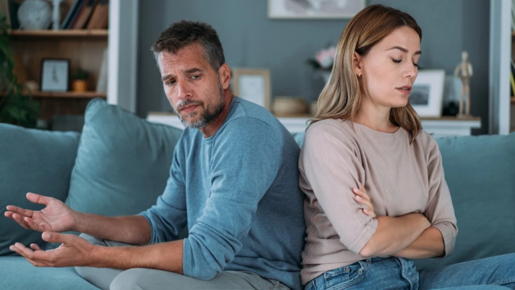 Bilimsel Verilere Göre Aldatıldığınızı Anlamanın 7 Yolu: Aldatıldığımı Nasıl Fark Ederim?