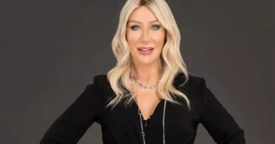 Seda Sayan New York’u Salladı! İkonik Valiz Önünde Olay Poz.