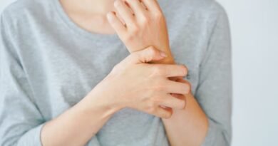 Kollarda Uyuşma: Belirtileri, Nedenleri ve Tedavi Yöntemleri