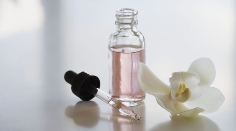 Tüm İpuçlarıyla: Evde Parfüm Yapım Rehberi