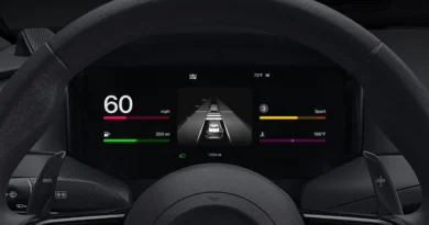 Tesla Sahiplerine CarPlay Müjdesi!