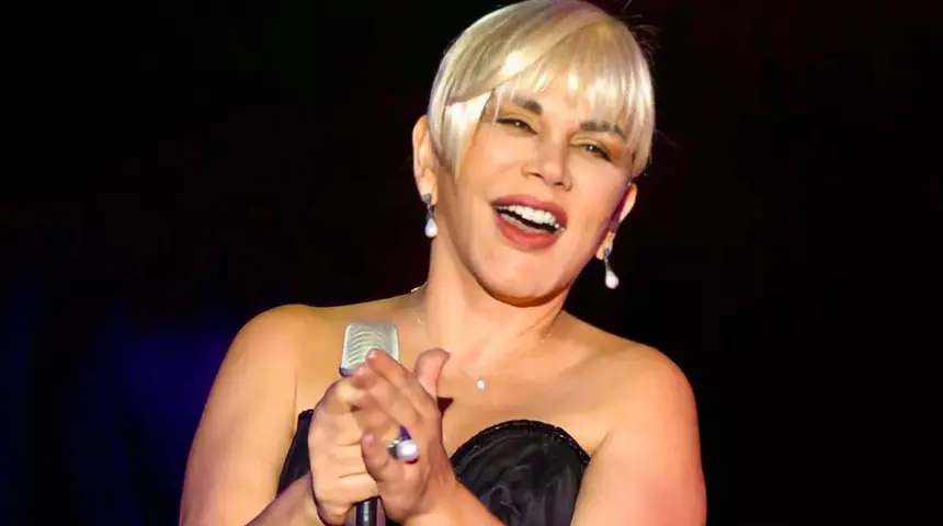 Veteriner Sevgili İddialarına Esprili Yanıt: 'Allah da Sizi Güldürsün!'