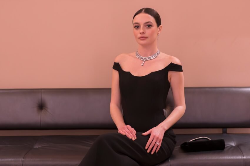 Melis Sezen'le Delikanlı Dizisinden İlk Kareler Geldi