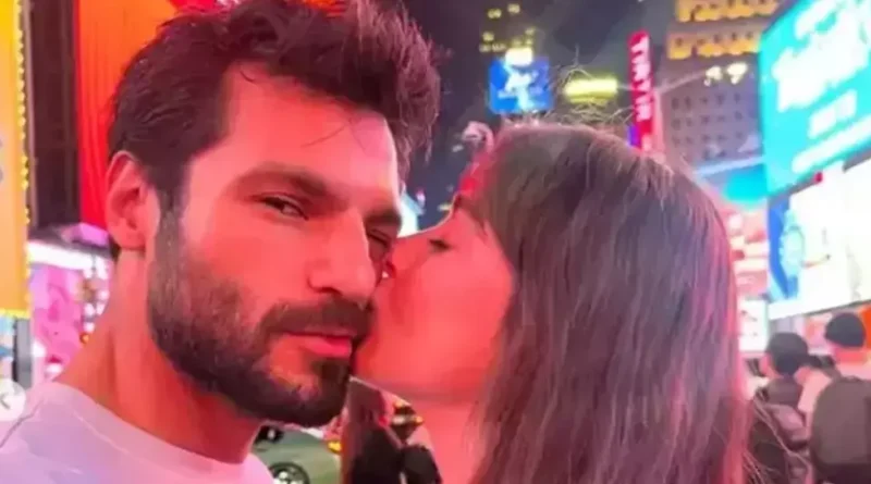 Özge Gürel ve Serkan Çayoğlu'ndan Aşkı Tazeleyen Kare: "Gerçek Bir Kiraz Mevsimi!"