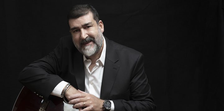 Erdinç Erişmiş 40. Yılını 'Sabır Allahım' ile Kutluyor