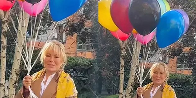 Güzel Haberi Paylaştı; Balonlar Uçurdu!