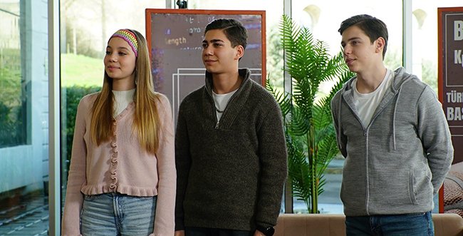 Kırlangıç: Bir Ajanlık Serüveninin Ortasında!