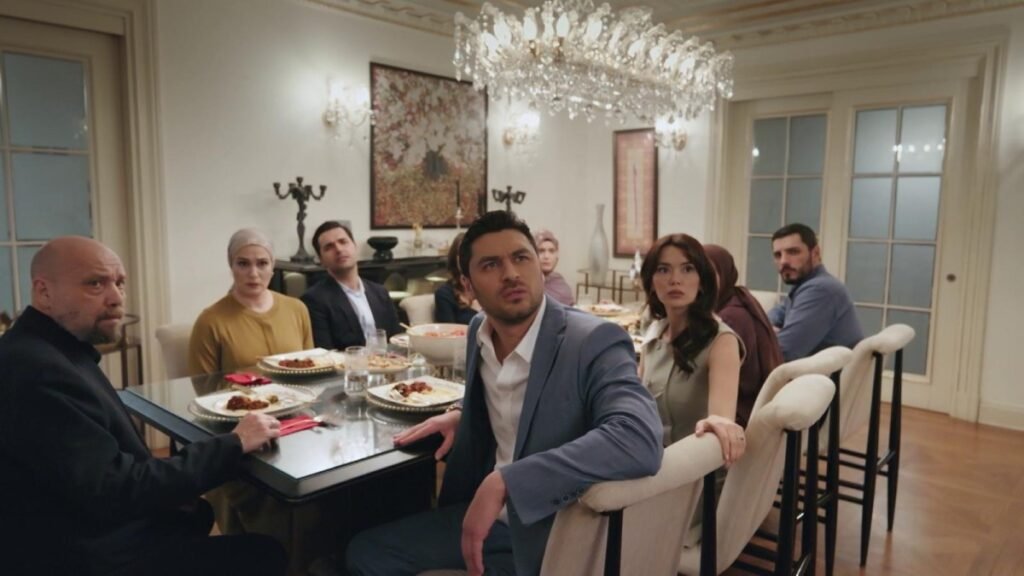 Büyük İtiraf: "Annem Bu Evde Yaşıyor!"