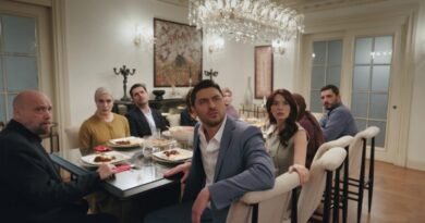 Büyük İtiraf: "Annem Bu Evde Yaşıyor!"