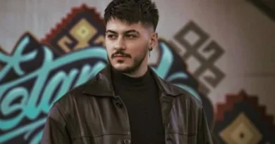 Korkutan Gelişme: Evinde Baygınlık Geçiren Şarkıcının Başına 7 Dikiş Atıldı!