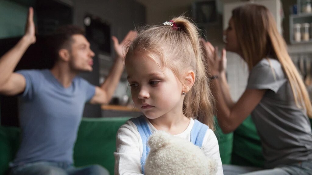 Boşanma Sürecinde Çocukların Psikolojik Durumu: Duygusal Dayanıklılık ve Güven Nasıl Desteklenir?