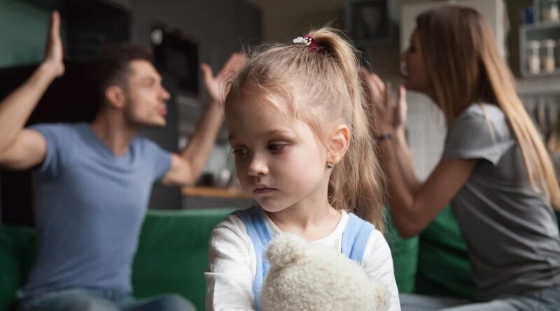 Boşanma Sürecinde Çocukların Psikolojik Durumu: Duygusal Dayanıklılık ve Güven Nasıl Desteklenir?