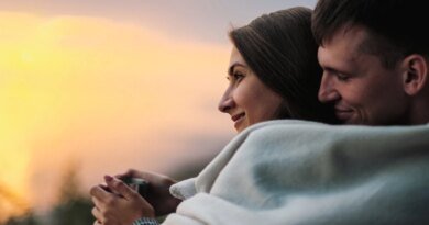 Soğuk Havalar Neden İlişki Arama İhtiyacını Artırıyor?