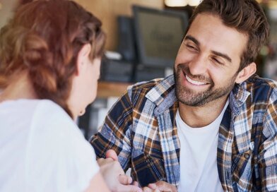 'Fast Forwarding' Nedir ve İlişkinizi Neden Sona Erdirebilir?