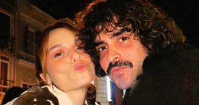 Şok Ayrılık Sinyali: "Moralim Bozuk, Konuşmayalım!"