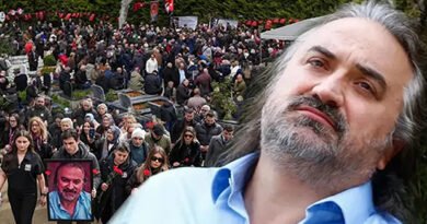 Karanfiller ve Dualarla Anıldı!