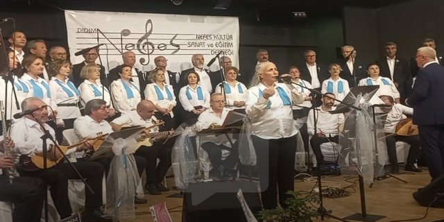 Ege'de Türk Halk Müziği Rüzgarı!