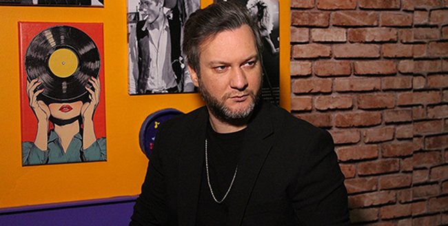 Erhan Güler... 'YALANCI ÇIKTIN'Ü Yeniden Değerlendiriyor!