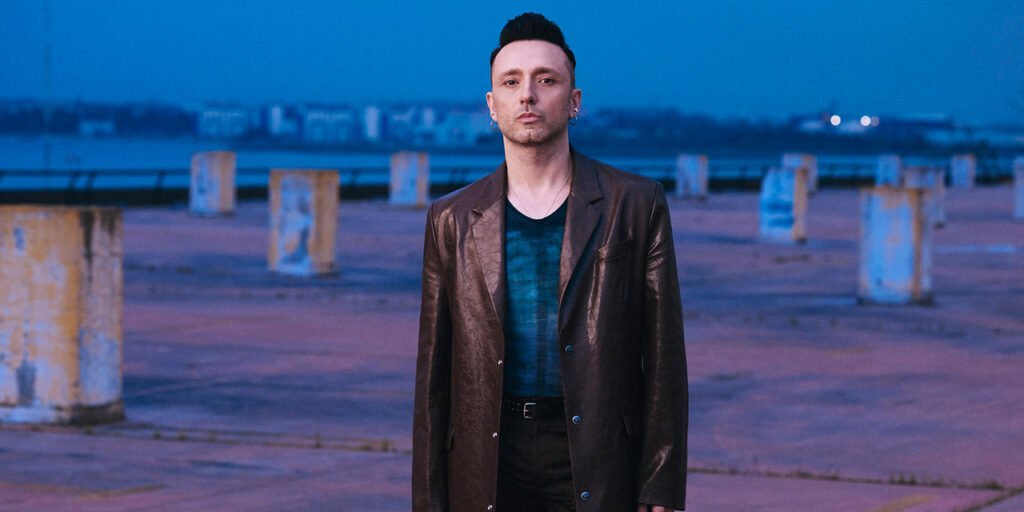 Mabel Matiz'in Yeni Albümünden İlk Tekli: “DAĞILIYORUM OLAYSIZ”