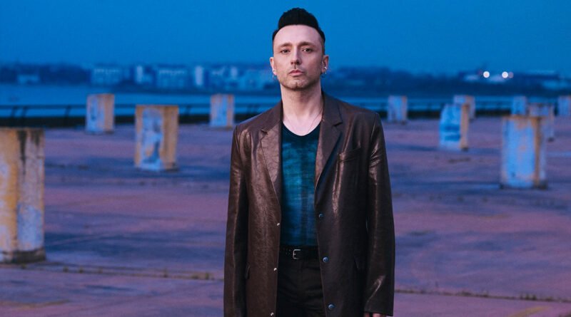 Mabel Matiz'in Yeni Albümünden İlk Tekli: “DAĞILIYORUM OLAYSIZ”