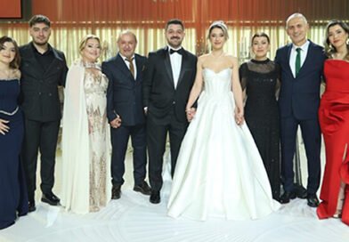 Masalsı Bir Düğünle Evlendiler!