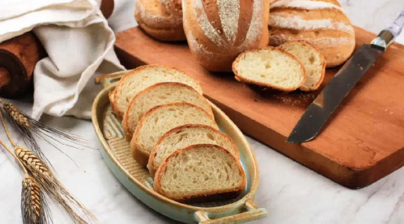 Ekmek Nasıl Günlerce Küflenmeden ve Bayatlamadan Saklanır?