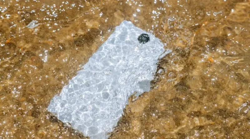 Evde Sıvı Dökülen Elektronik Cihazlar İçin "Acil Müdahale" Rehberi