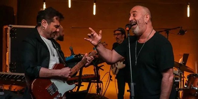 Kenan Doğulu Sahnede Cem Yılmaz’a Tepkisini Gösterdi: 'Burada Ciddi Bir İş Yapıyoruz!'
