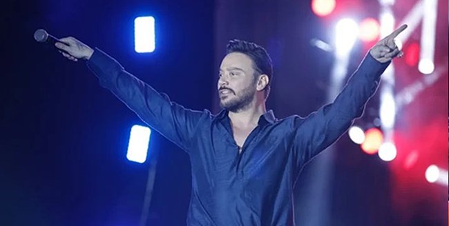 Sinan Akçıl, MİLLİ TAKIM İÇİN YAPTIĞI MARŞI SÜPERSTAR'A DİNLETTİ!