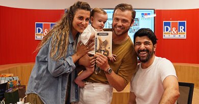 Engin Akyürek... Uluslararası İmza Günü: Kitabının Telifi Darüşşafaka'ya Bağışlanıyor!