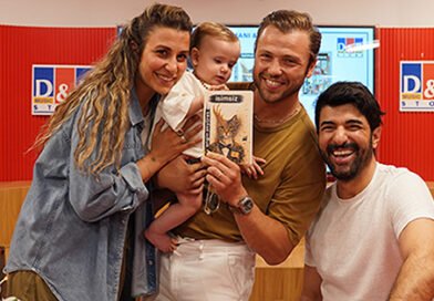 Engin Akyürek... Uluslararası İmza Günü: Kitabının Telifi Darüşşafaka'ya Bağışlanıyor!