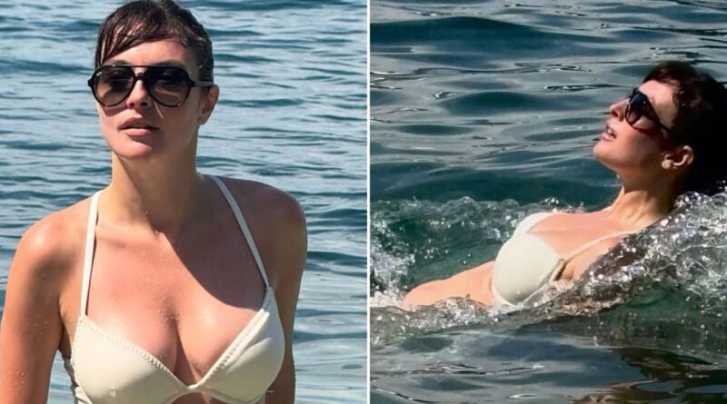 Bikini Pozları Sosyal Medyayı Salladı!