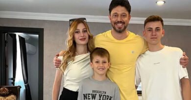 Murat Boz Ailesiyle Buluştu!