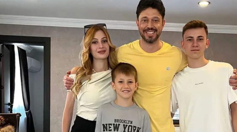 Murat Boz Ailesiyle Buluştu!