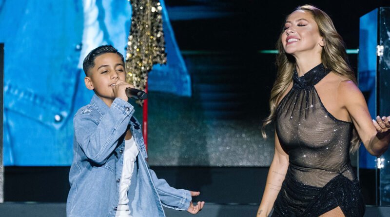 Hadise'nin Antalya'daki Beyto Sürprizi!