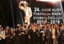 <ol start="27">
<li>Sadri Alışık Tiyatro ve Sinema Oyuncu Ödülleri Sahiplerini Buldu!</li>
</ol>